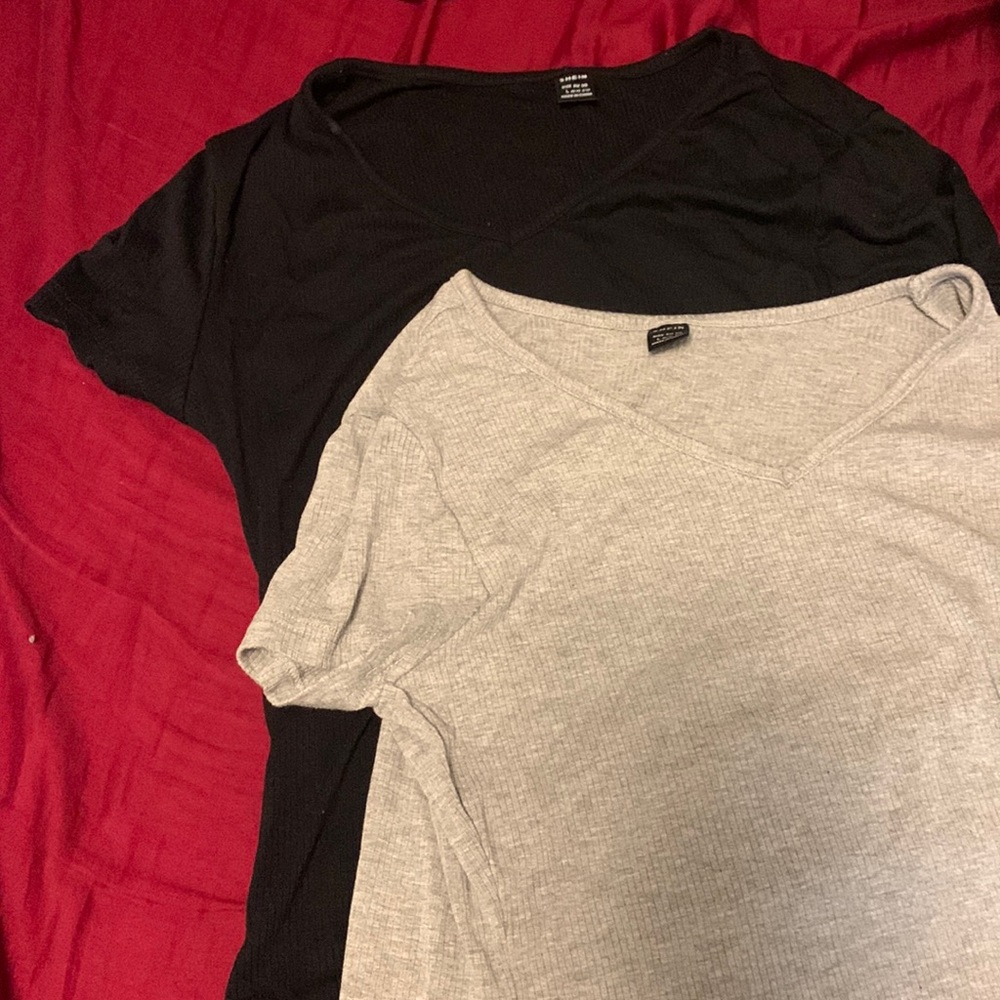 Don’t fit me but cute simple shirts